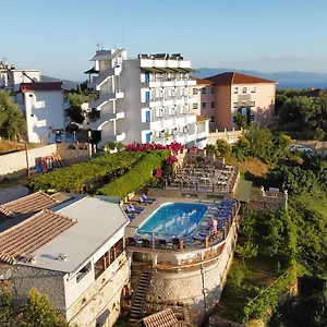 Hotel Itaka Lukovë